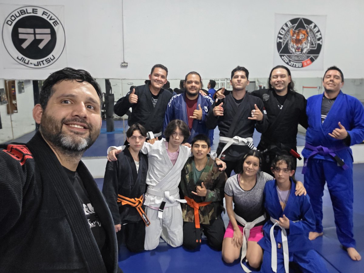 TigerArmyBJJ's tweet photo. Tiger Army Jiu-Jitsu 

(15/SEP/26´) 

#TigerArmyJiuJitsu #Bjj #BrazilianJiuJitsu #JiuJitsu #BjjMonterrey #Grappling #DoubleFiveJiuJitsu https://t.co/ut83vgPtLL