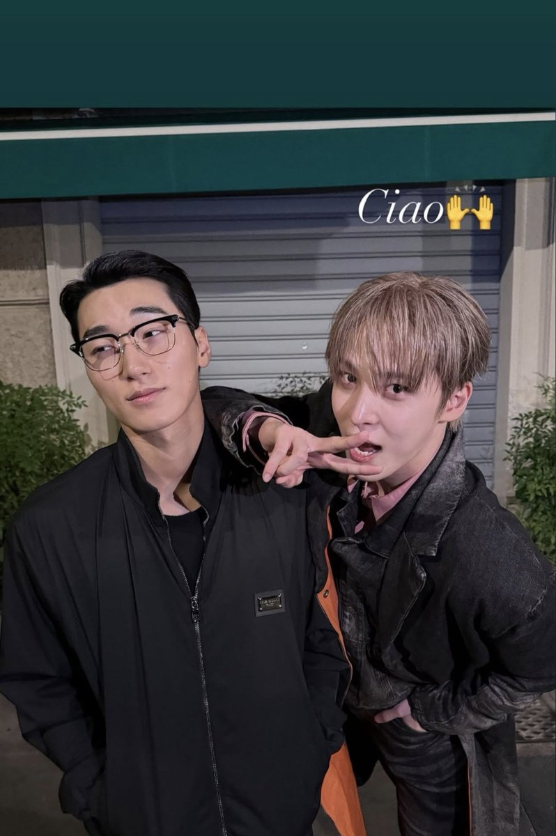 1070C0701's tweet photo. 둘이 저렇게 멋있게 입고 만나서 젤라또나 먹었을거같음 https://t.co/xMwTmfmDU3