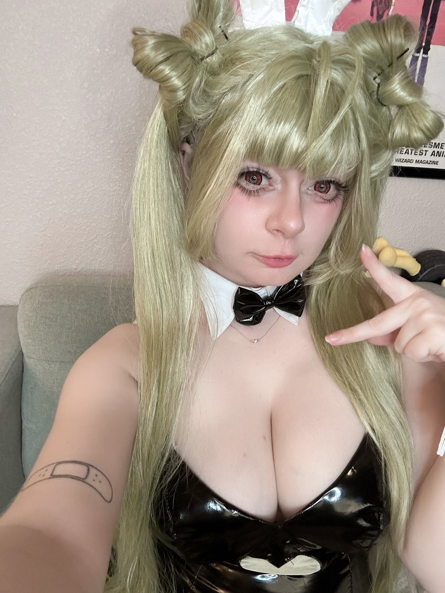 fakefrogg's tweet photo. More soda ✨
#NIKKE #NIKKEcosplay https://t.co/vb6lMklhfE