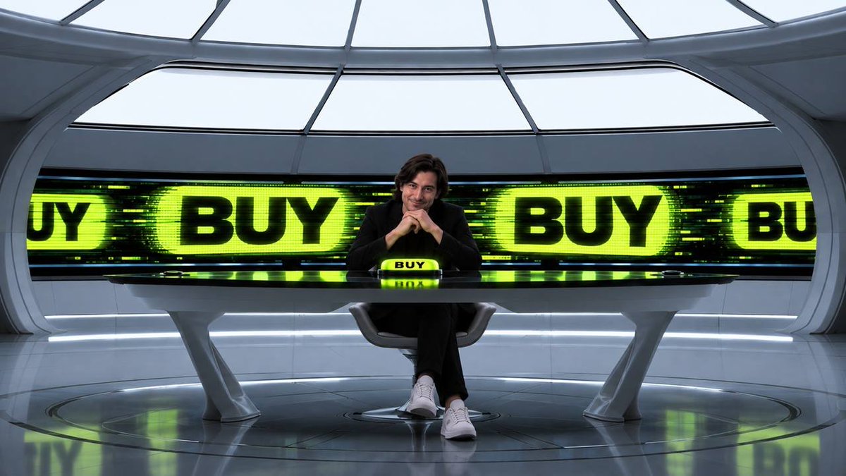 TheBuyButtonRH's tweet photo. @vladtenev The robinhood:0x0e8720b8cd84f95b4b6696adbfa8063c4b8b94f2 button is back. https://t.co/YyB0TBFdG1