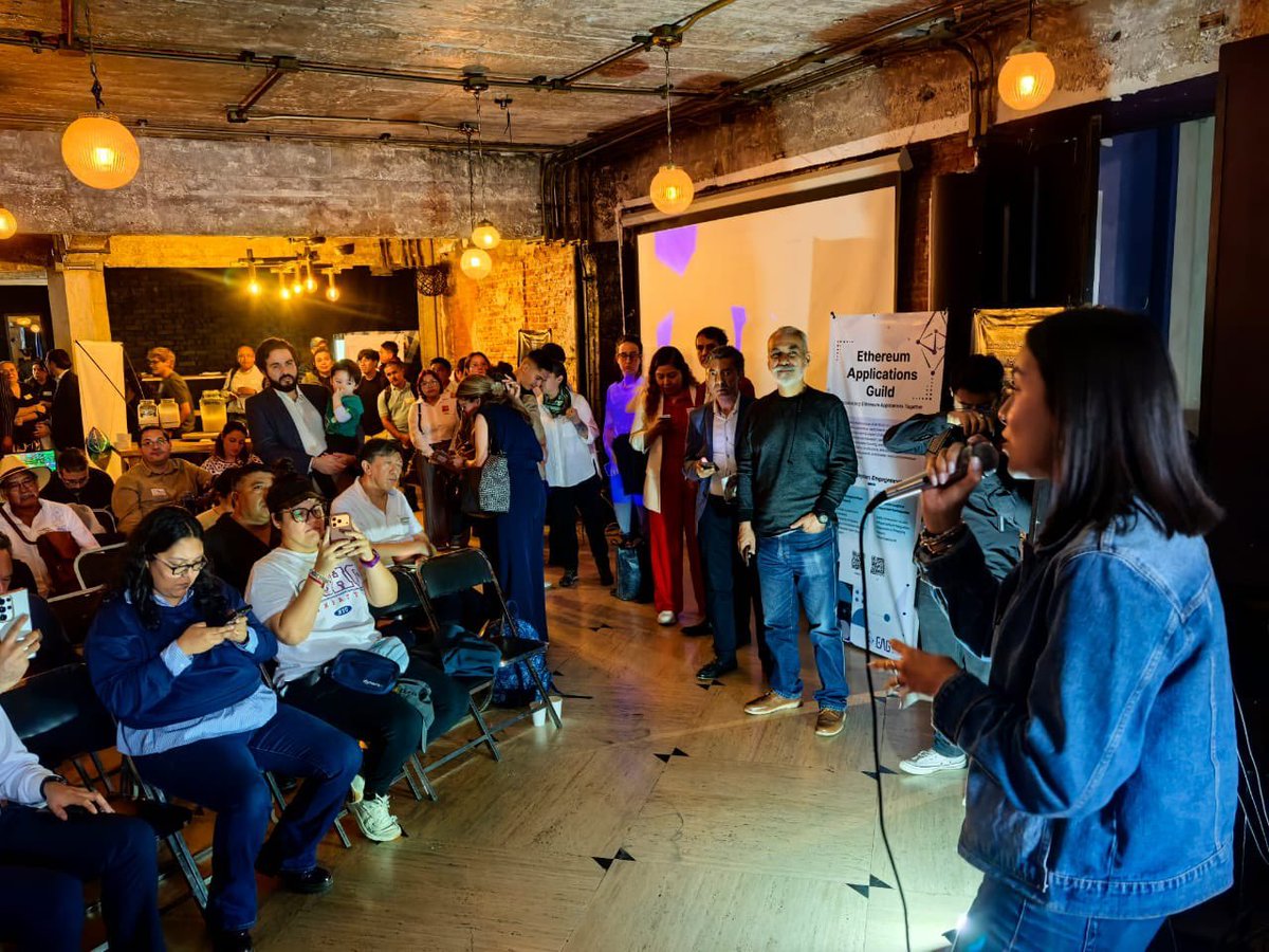 ETHCincoDeMayo's tweet photo. Did you participate in the ETH Cinco de Mayo incubaton in Mexico City in 2026 but didn't get the @EthAppsGuild Scholarship?

This is your second chance! Learn more ↓
https://t.co/ouu5E8g2ph https://t.co/jvU9eMxv6C