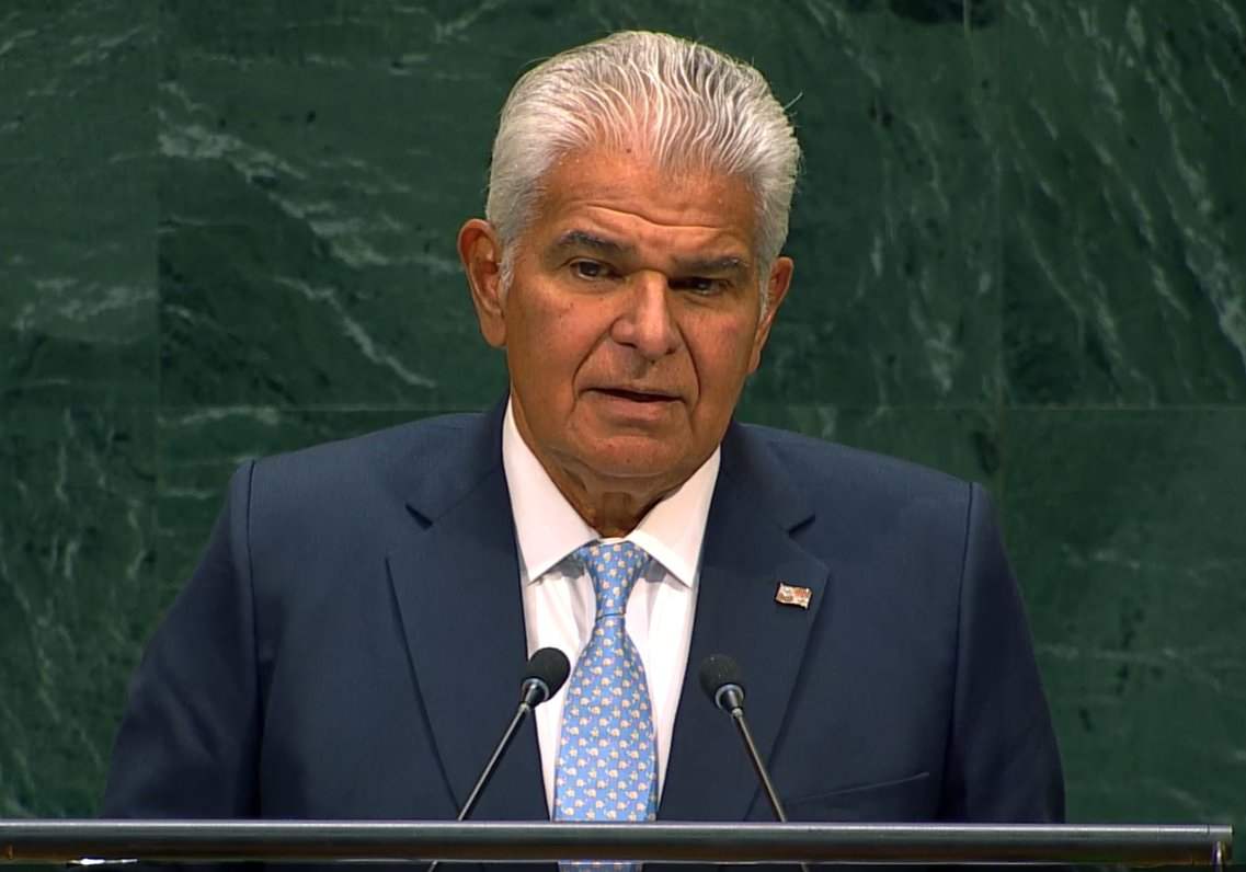NoticiasONU's tweet photo. "Hoy anuncio que Panamá liderará a nivel internacional un esfuerzo para reconocer los derechos universales de la naturaleza. Les pido a todos que nos acompañen en esta iniciativa".

@JoseRaulMulino, presidente de #Panamá #UNGA https://t.co/z9mbdmkQ5I