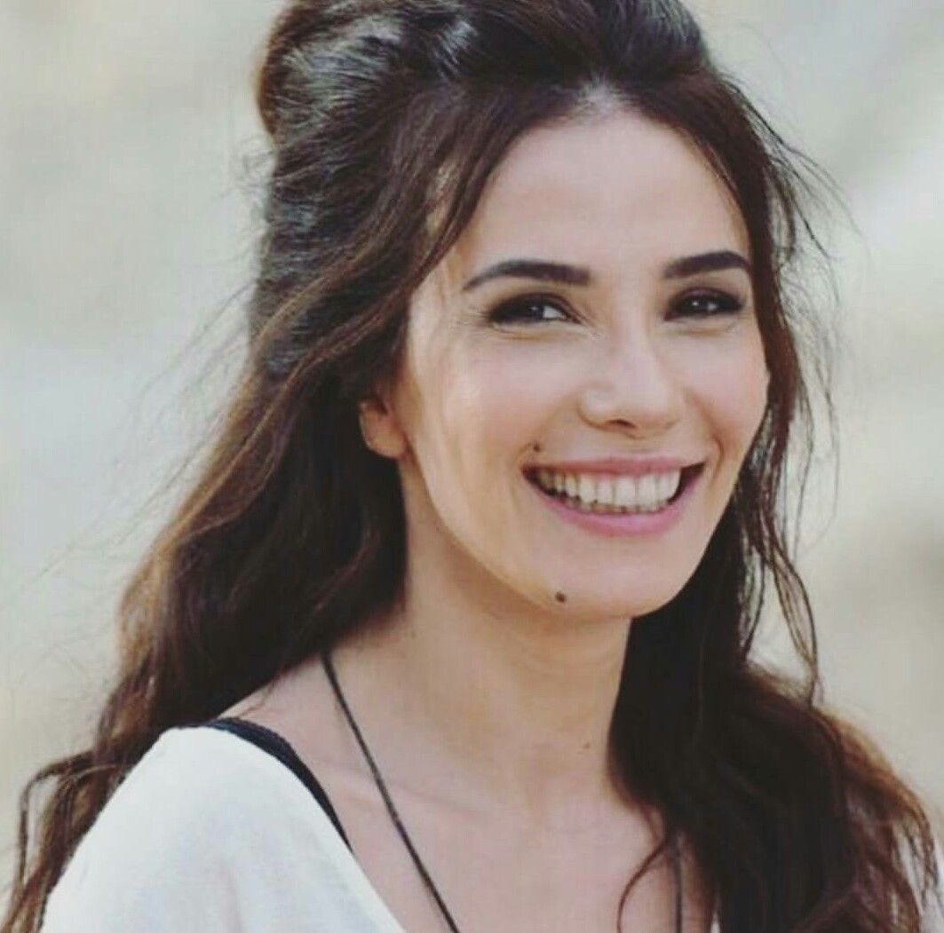 asiyesb's tweet photo. Çok güzel oldularr ❤️🔥 #ErtanSaban #SongülÖden https://t.co/k6zSpjxX1V