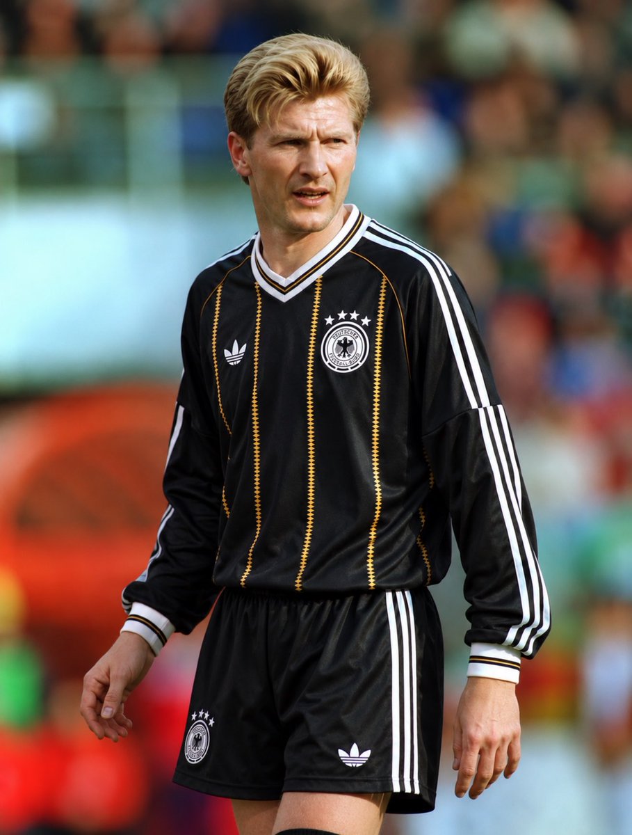 TopClass_FB's tweet photo. What if German legends from the 90s wore the current jersey ?  🤩 🇩🇪 ✨ https://t.co/NcqksgvboJ