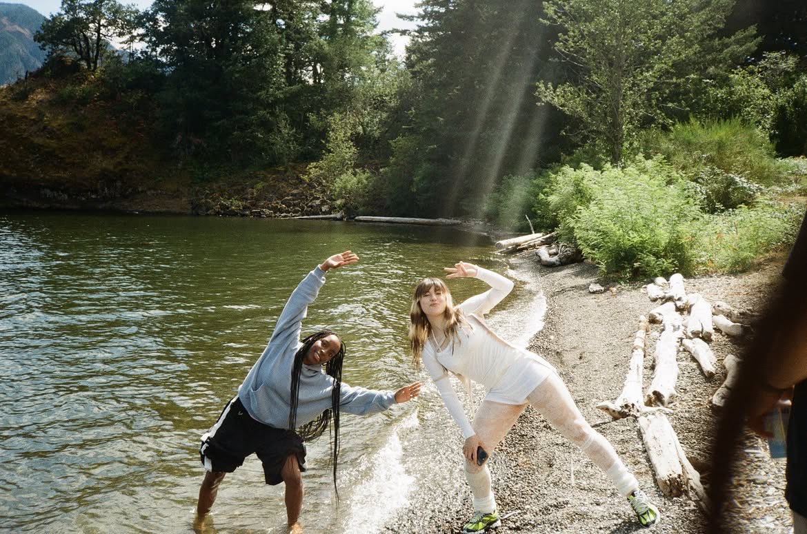 alysaaupdates's tweet photo. New behind the scenes photos of Alysa for British Vogue 

📸: bibicouceiro

(1/2) https://t.co/6JyKIe1r5M