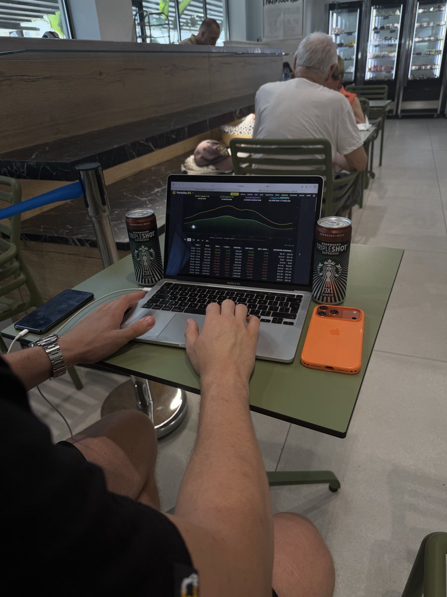 Jarksoobo's tweet photo. Devs, don’t forget about balance in life! https://t.co/OwkyjqWCnz