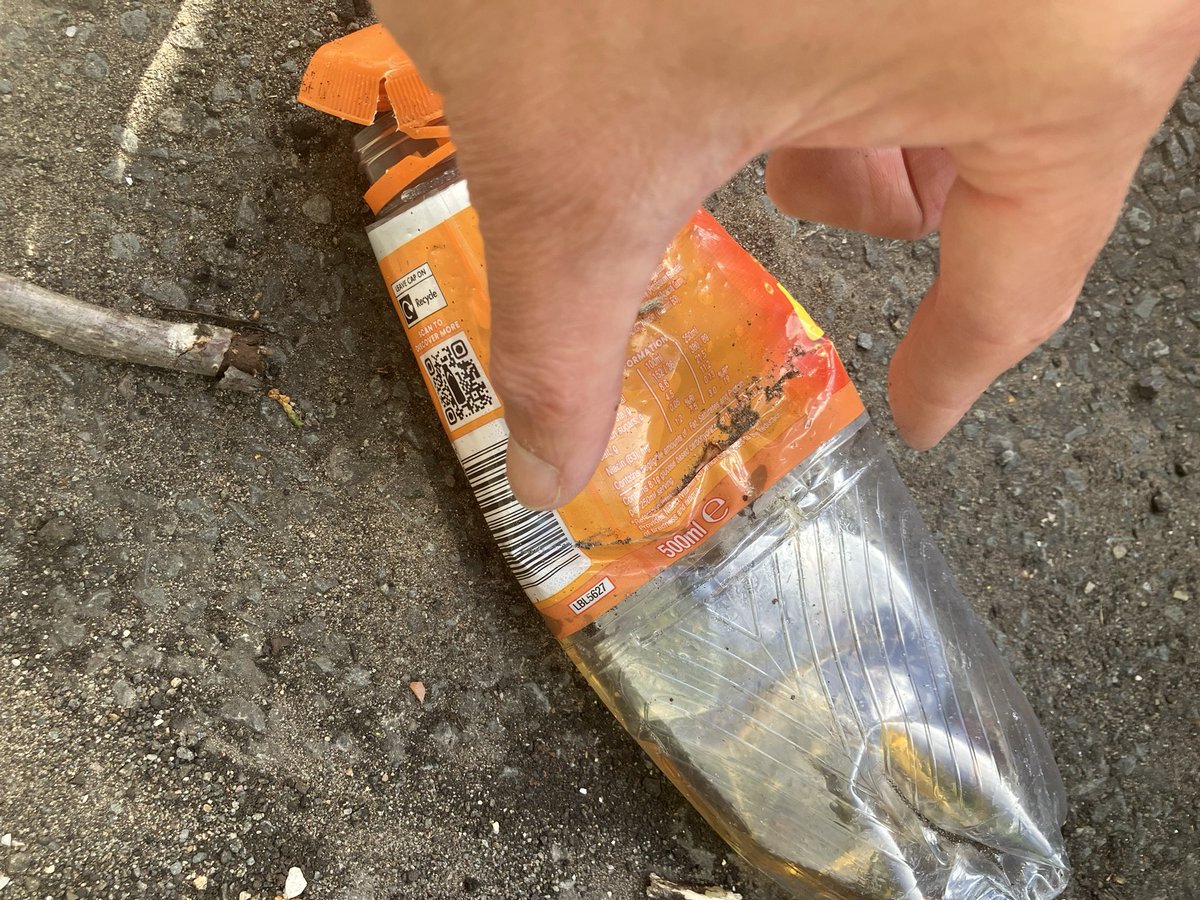 _pickuplitter's tweet photo. @_pickuplitter on duty ✅
Saw, picked, binned. The last four day’s picks: it makes a difference. @KSBScotland #WashYourHands @CleanUpScotland @ZeroWasteScot @PlasticPollutes @Plasticsimpact https://t.co/OnuQIk8wBe