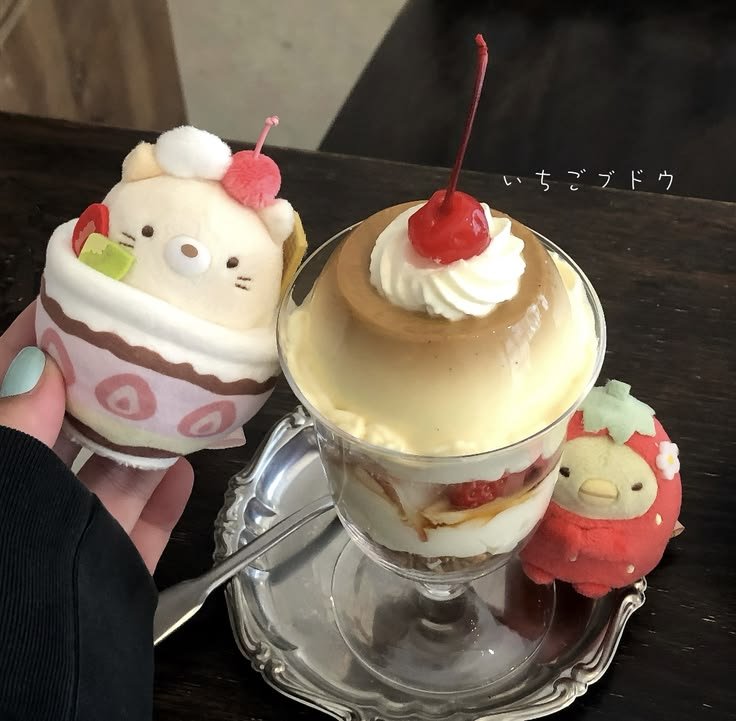 R0seFox's tweet photo. In pinterest search
(Yumeship name) + Dessert

That will be your desert to eat with your f/o! https://t.co/beZBOVmtqu