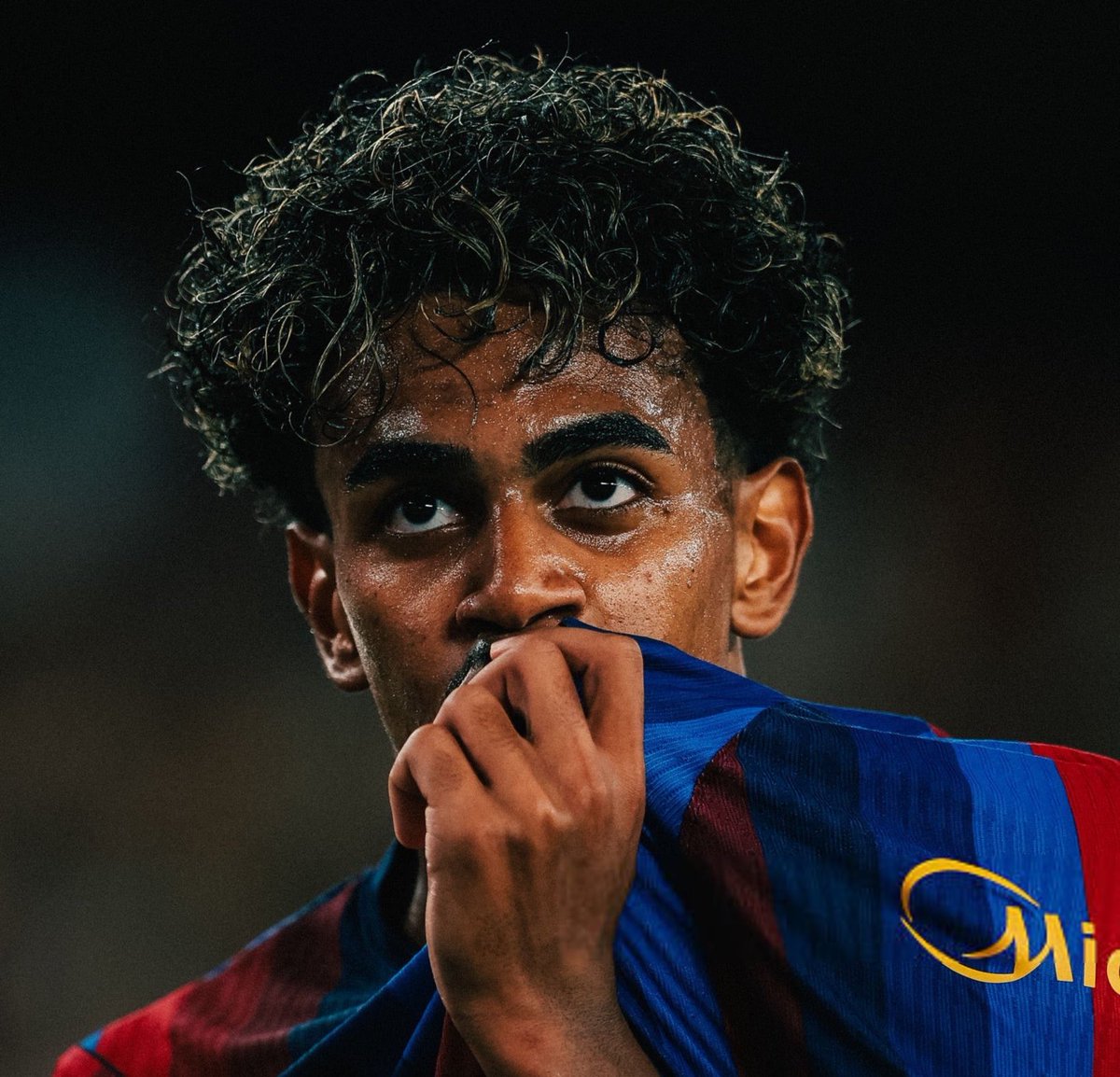 ReshadRahman's tweet photo. ✨ SER: “Lamine Yamal deserves the Ballon d’Or award this year” #LamineBalonDeOro 🌕🏆 https://t.co/6vHDjRv174