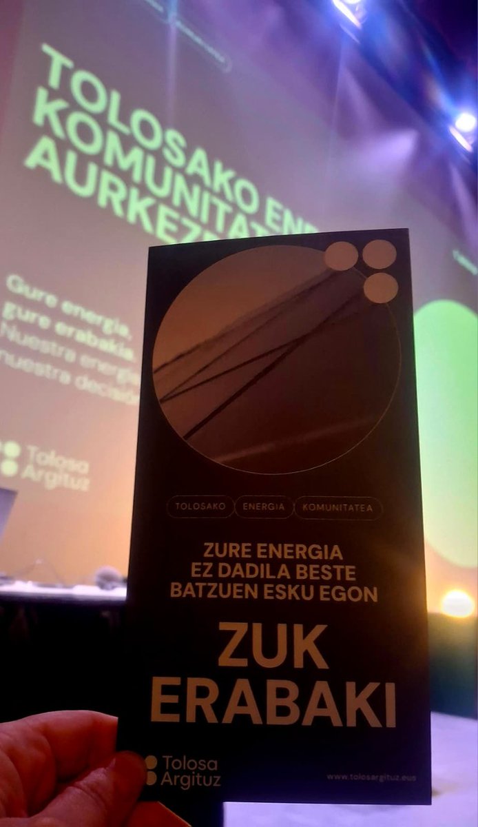 OrainIngurumena's tweet photo. ⚡Beste energia-komunitate bat martxan Gipuzkoan! Gaur,Tolosan.

Jasangarritasun Departamentuaren laguntzari esker sortu da #TolosaArgituz.

Gipuzkoako udalerrien %70ek baino gehiagok bat egin dute energia-kultura berriarekin.

🌱Energia garbia, tokikoa eta guztiontzat. https://t.co/aYy9eoBkOZ