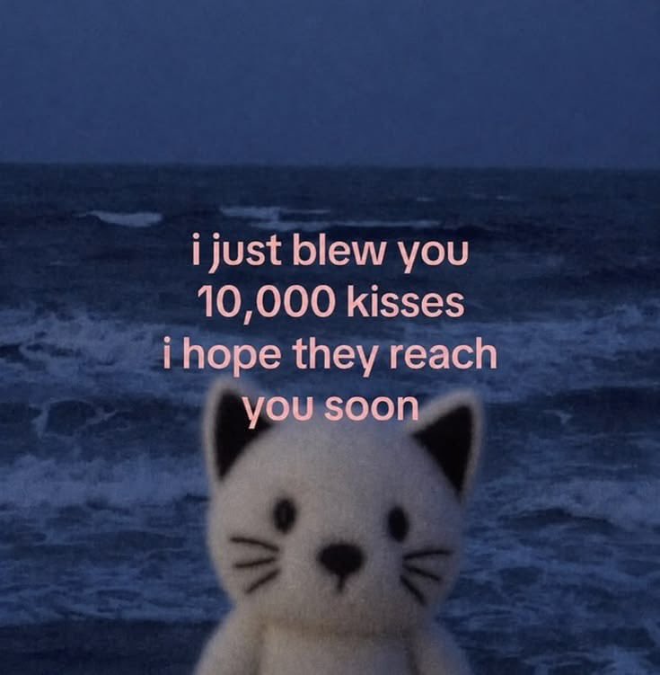 tagyourwho's tweet photo. a kiss is coming your way https://t.co/WnLEw12f7l