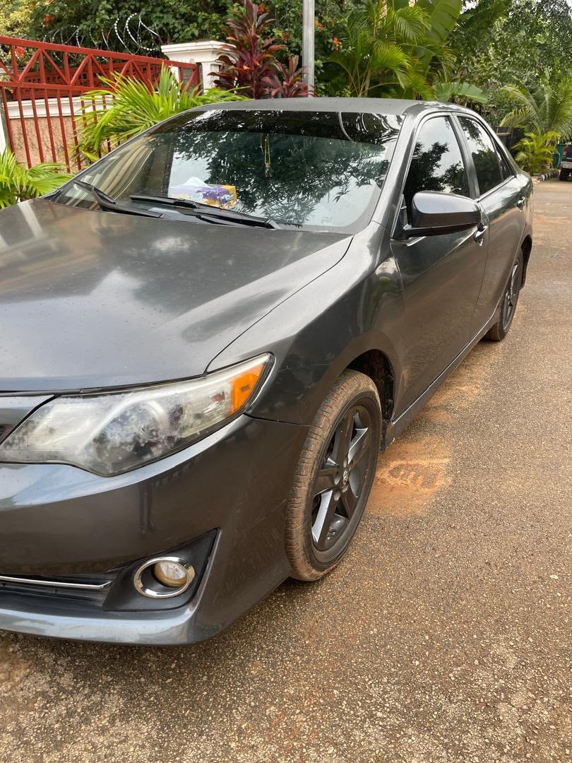 Hazblinkz's tweet photo. 🚨 DISTRESS SALE 🚨

🚘 2012 TOYOTA CAMRY AVAILABLE 

✅ Not registered
✅ Untampered engine and gear
✅ AC working perfectly
✅ Sound condition

💰 PRICE: ₦9 MILLION

🔥 Serious buyers only. Don't miss out on this opportunity. 

Call 07035820932 📞 
📩 DM for more details.FCT🇳🇬 https://t.co/51zV3zGgPj