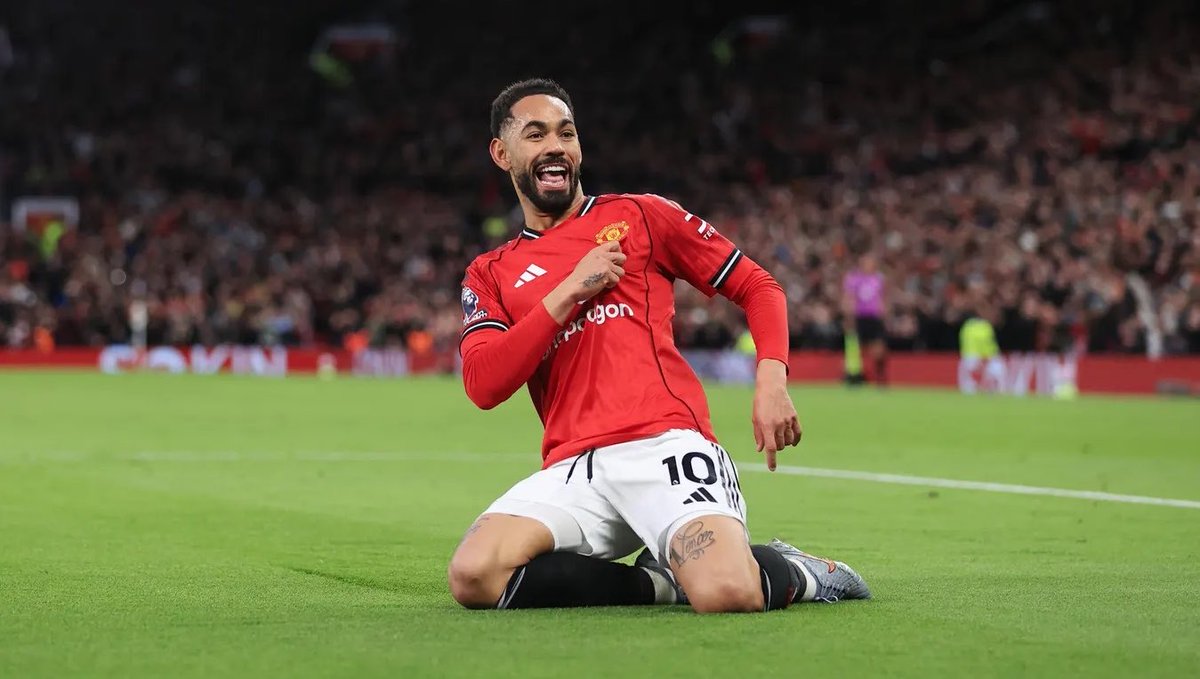 UtdBart's tweet photo. Arguably our best player last season is now being forced out of position to accommodate a manchild who was twerking for a permanent move away from the club for the last 18 months… disgraceful. https://t.co/rJGWuA6zlZ