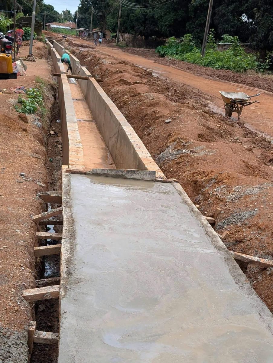 UbaSaniSupportN's tweet photo. PROJECT UPDATE: The administration of H.E Governor Senator Uba Sani  CON is executing the reconstruction of Gwantu Township roads in Sanga, SOUTHERN KADUNA.

#WorkingForKaduna
@ubasanius https://t.co/5OfpSjSYml