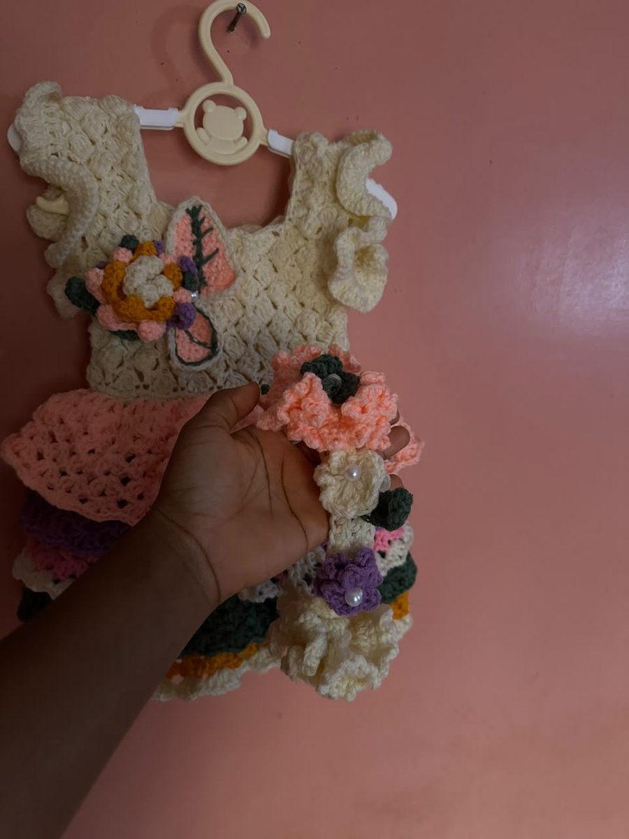 ceendeee1's tweet photo. Currently making three of this and I can't wait to see how it turns out https://t.co/SZUJyztppN