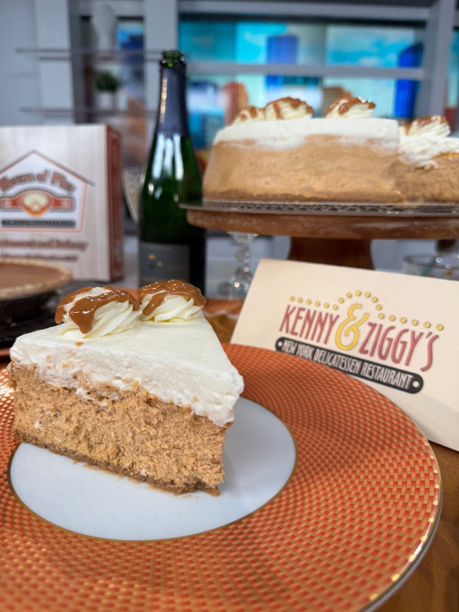 TanjiPatton's tweet photo. In case you missed it, Tanji stopped by @HoustonLifeTV yesterday with a full pumpkin roundup! She brought pumpkin empanadas from @GoyaFoods, pie, croissants, and cake balls from @HouseofPiesTX and @PieintheSkyPie, and a massive pumpkin cheesecake from @KennyandZiggys. Fall flavors were definitely served. Good luck choosing just one! Watch the segment HERE. 
https://t.co/0cgC1DD249