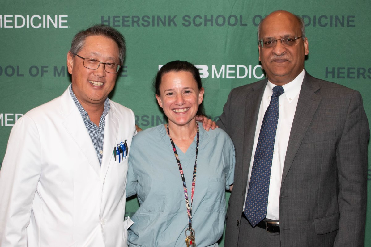UABSurgery's tweet photo. Dr. Jacqueline Garonzik Wang was recognized as the Arnold G. Diethelm Endowed Chair in Transplantation Surgery at a school-wide endowment reception earlier this week. 

Help us congratulate her and learn more about the endowment: https://t.co/YnfJJzizub. https://t.co/0yH5IEDQEP
