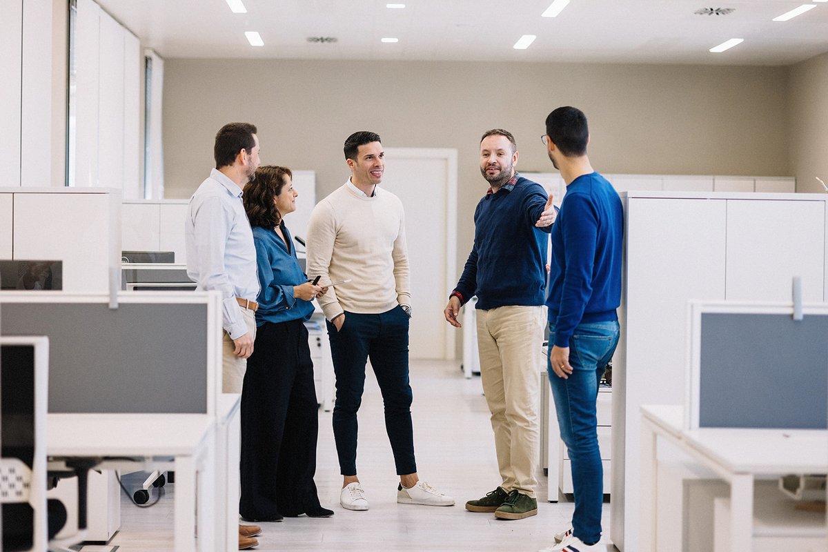 importaco's tweet photo. 🏆 Hemos obtenido la certificación Top Employer 2026 y el reconocimiento Best Company for All Talent 2026. Dos distinciones que nos ofrecen una mirada externa sobre nuestra gestión de #personas.  

🔗 https://t.co/dmnqMFWLCf 

#Importaco https://t.co/unnJffMaz8