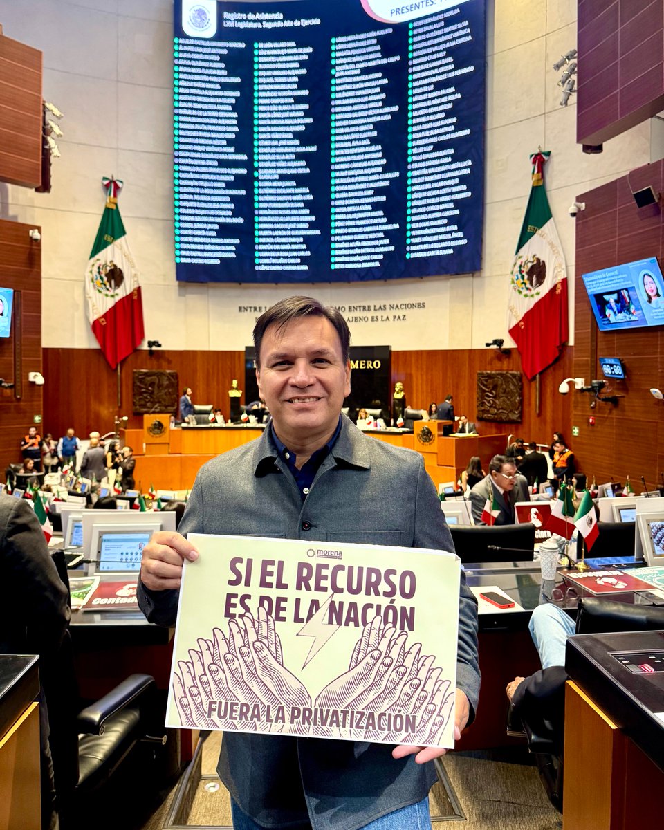 t_afapp's tweet photo. La privatización es el ingrediente natural del neoliberalismo, doctrina que llevó durante muchos años a nuestro país al borde del colapso. 

La Cuarta Transformación le devolvió a México la dignidad y la soberanía a su pueblo mediante la defensa de sus recursos estratégicos. https://t.co/wNuNOBOi9g