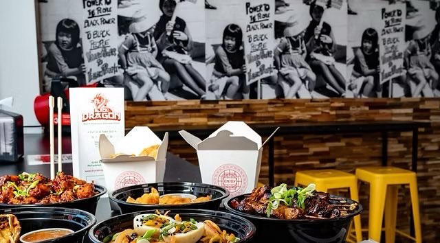 iamMauriceW's tweet photo. I discovered a Black-owned Chinese fusion take out restaurant! 

Black Dragon Takeout

Black Dragon Takeout offers a unique fusion of Black American cuisine presented with the familiar aesthetics of classic Chinese American takeout. 

https://t.co/8xRO6LEFpb https://t.co/LUXLBqdso1