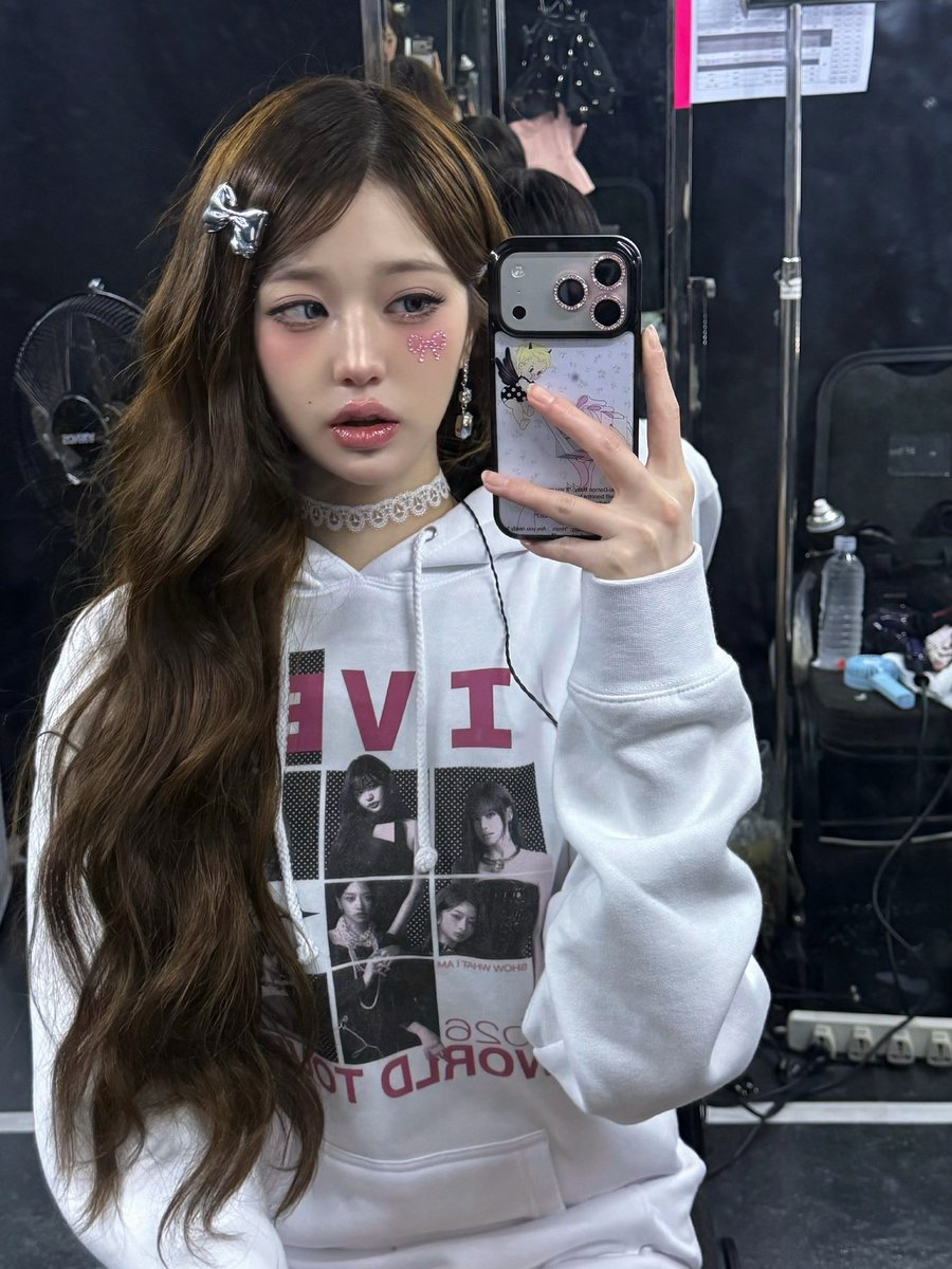 wonyonfg's tweet photo. A delicate dream. ☾ https://t.co/czAgibHpx8
