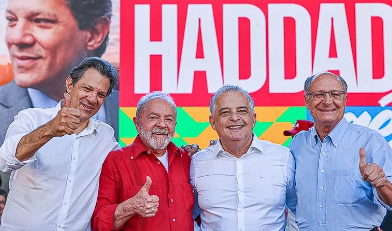 VSoeira's tweet photo. É por causa de amigos de ditadores como estes
@LulaOficial
@geraldoalckmin
@Haddad_Fernando
@marciofrancasp
que eu paguei um item dia 8/9, chegou no Brasil dia 14/9 e até agora 23/9 (mais de uma semana) não tem nem previsão de entrega OUTRA VEZ. 
FAZoL 
PRIVATIZA JÁ! https://t.co/xI6zpfoGZ7