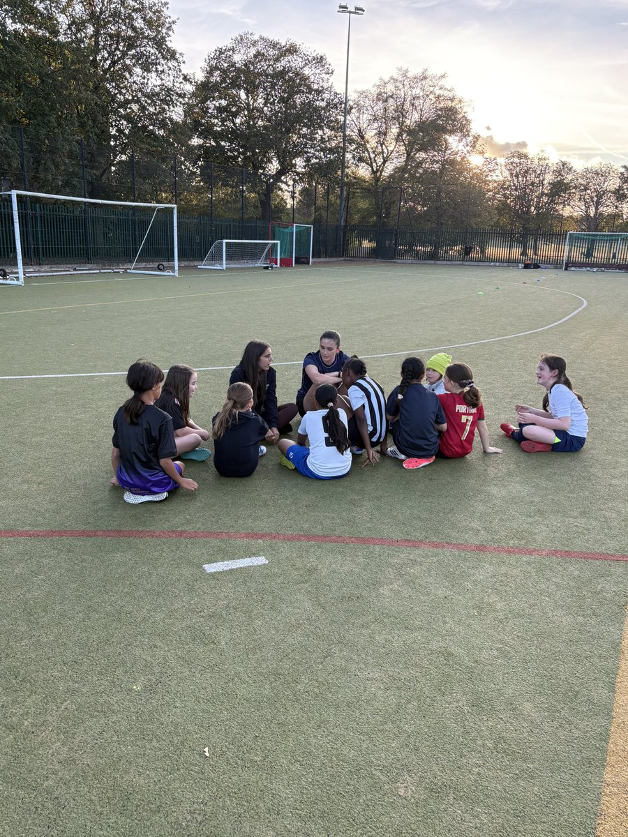 EnfieldTownLFC's tweet photo. ⚽️ YOUTH TRAINING ⚽️

Another busy Wednesday evening at training, with over 200 girls across our youth teams from U9s through to U18s! 💪

Every week, our players are working hard, keeping fit, developing their football skills, building confidence, making friendships and learning the importance of teamwork. 💙

It’s fantastic to see so many young players enjoying their football, supporting each other and continuing to grow both on and off the pitch.

👏 Well done to everyone involved!

Fun, friendship and football for all — every week. ⚽️❤️

#YouthFootball #GirlsFootball #FootballForAll #YouthDevelopment #Teamwork #Friendship #ETLFCFamily