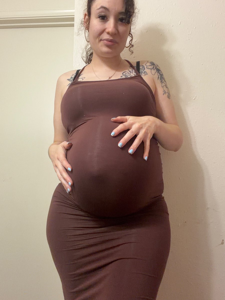 Ceeceelove23's tweet photo. Dm for menu. I have telegram &amp; snap too. 👅 #selling #findom #goddess #sexting #facetime #content #customcontent #drainsessions https://t.co/grOvGahhWe