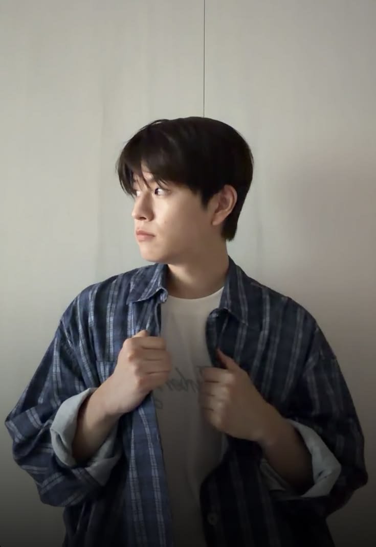 seungbineras's tweet photo. LITERALMENTE EL SEUNGBIN https://t.co/z72Llxl2vf