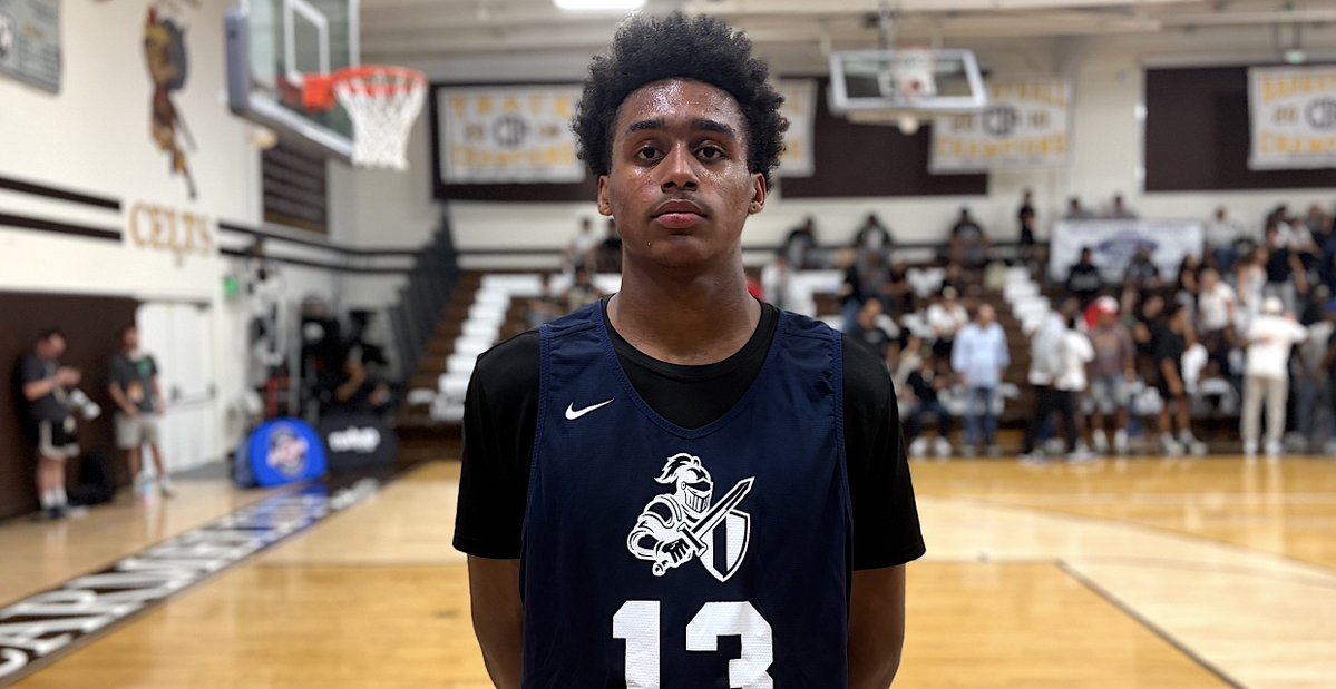 ebosshoops's tweet photo. Opening night at the #HSFallInvite was loaded. 5-stars Yann Kamagate, NaVorro Bowman Jr., Evan Willis and DeMarcus Henry. A quartet of talented juniors for CBC (Sierra Canyon) shined but King Rachal and Jayden Cecil stole the show. (VIP) https://t.co/nEYg8NGIvm https://t.co/maWgpOcRGx