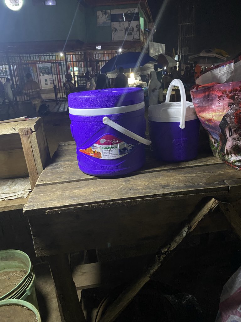 OOjone_oj's tweet photo. @EzehVic4020 @sygatech_gadget I sell rice nd spaghetti….abeg patronize me https://t.co/qTYXSzQ5kA