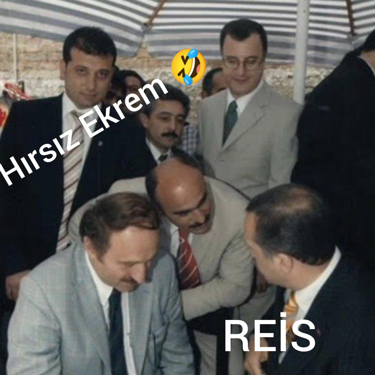 Koyucu47's tweet photo. @EzelYENIPARTI Sana hediyem olsun profil yap👇😂 https://t.co/UnuzNX3Bxv