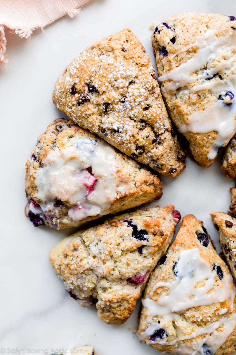 EricCMeadows's tweet photo. This is a scone.

That is all. https://t.co/Jsj0rqMffQ