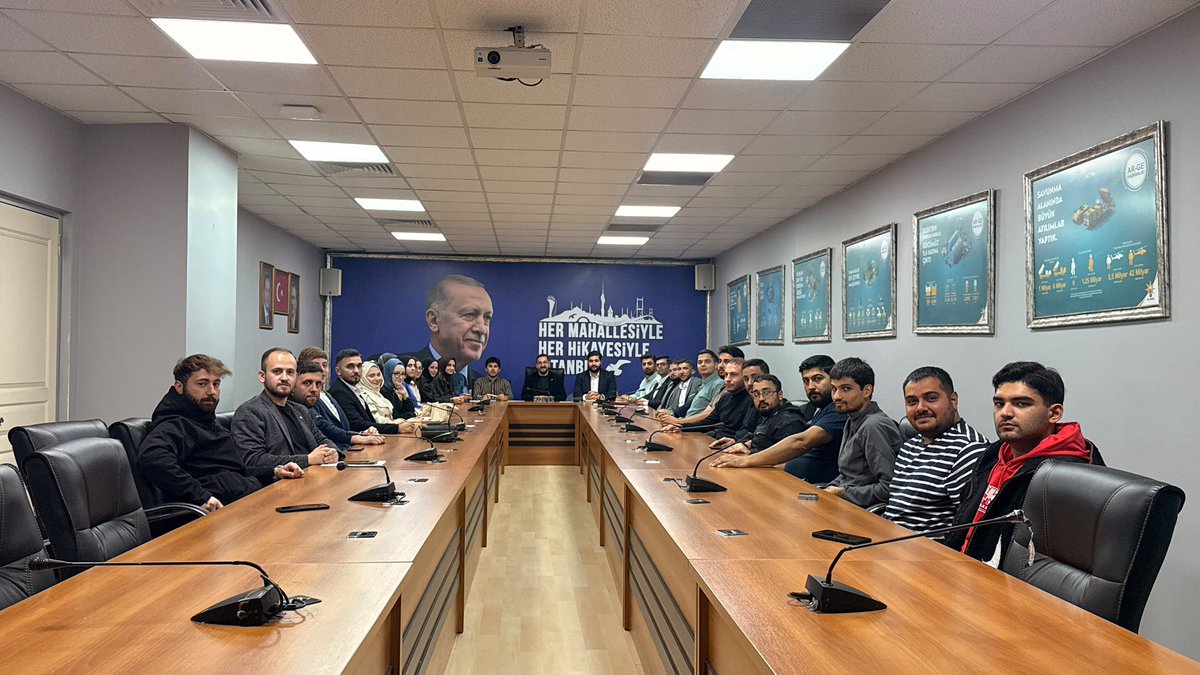 Akgenckcekmece1's tweet photo. İlçe Gençlik Kolları Başkanımız Ozan Bekir Yıldız’ın başkanlığında, İl Gençlik Kolları Yönetim Kurulu Üyemiz Muhammed Doğan Gürcan’ın katılımıyla İlçe Yönetim Kurulu toplantımızı gerçekleştirdik. 

Toplantımız hayırlara vesile olsun. https://t.co/OP1rxf7XjU