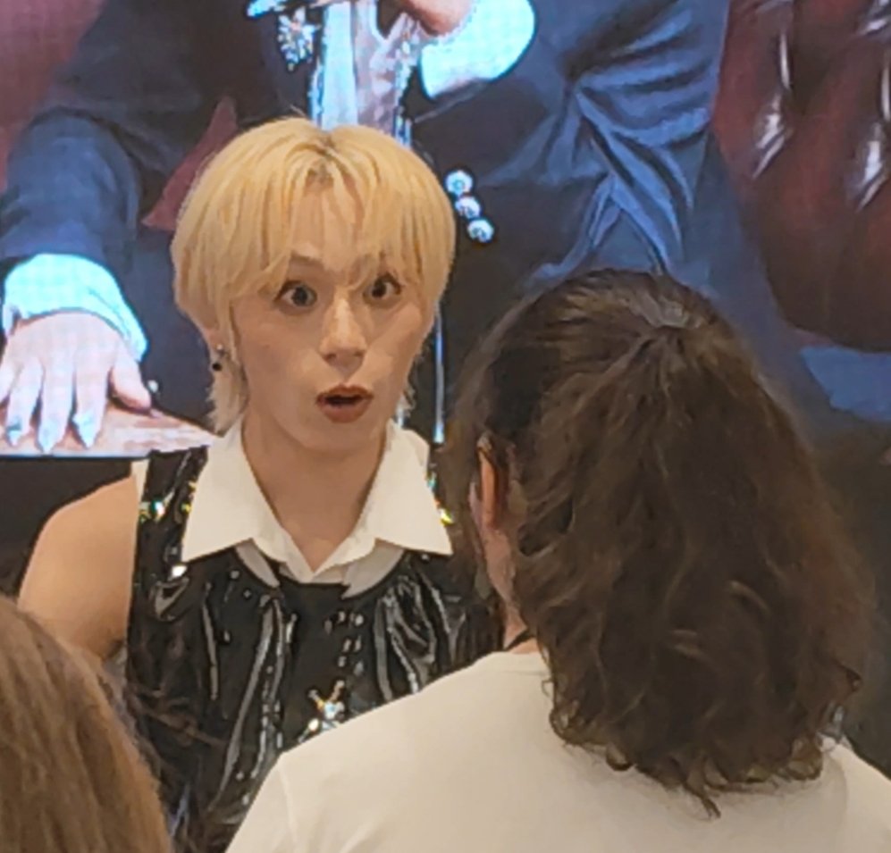 starrytaiyou's tweet photo. normal reaction to inazuma eleven https://t.co/fZJ48Bvg3U