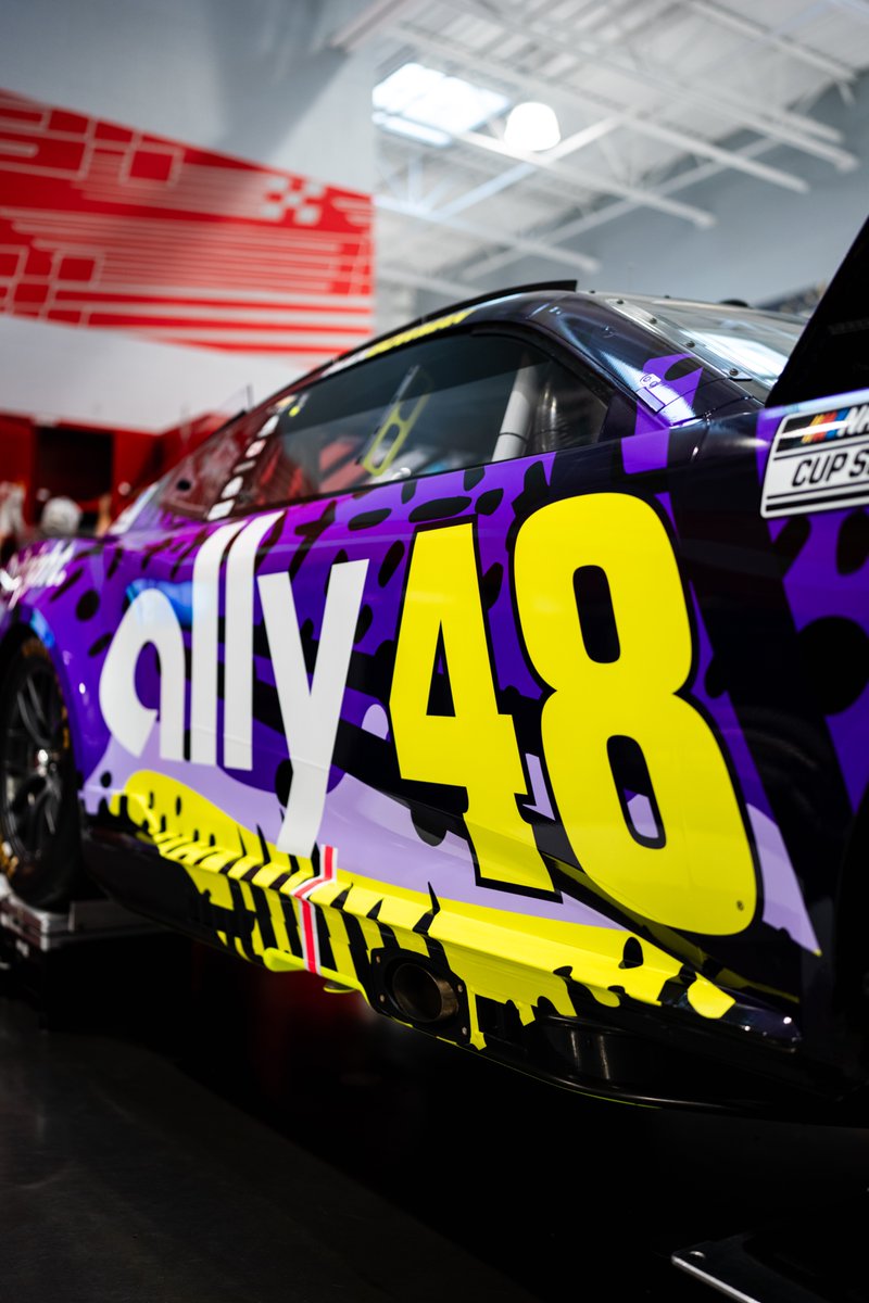 TeamHendrick's tweet photo. Chosen by the fans! 💜 https://t.co/un6HE6LtaI