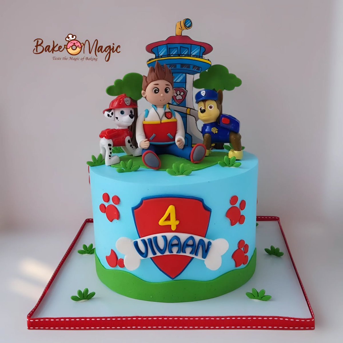 tryckgarza's tweet photo. No job is too big, no pup is too small! This Paw Patrol cake brings Ryder, Marshall and Chase to the mission. Bright colors, cute details and puppy power make it extra special. Flavor: Chocolate truffle https://t.co/5fUlCFAL2h