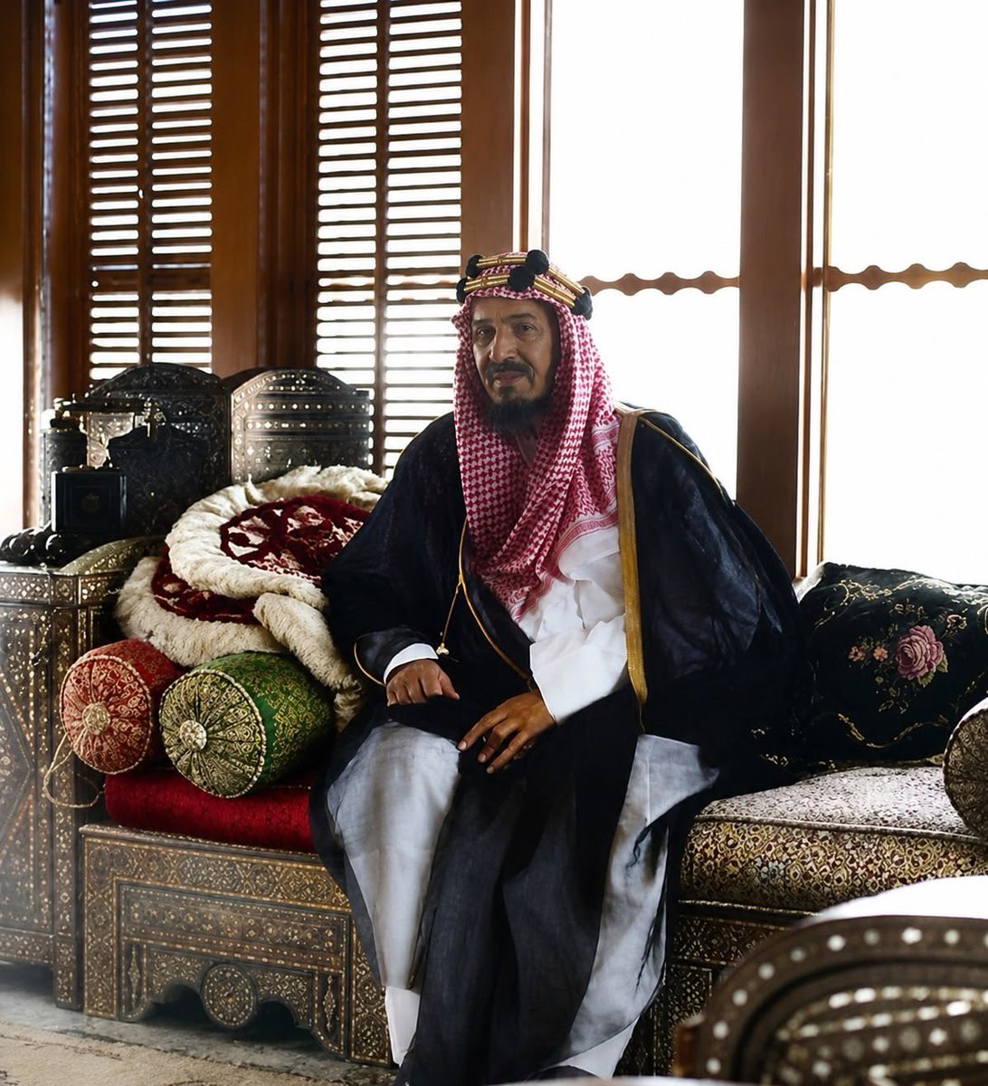 Kabeed_'s tweet photo. سأجعل منكم شعباً عظيماً وستستمتعون برفاهية هي أكبر كثيراً من تلك التي عرفها أجدادكم
_الملك عبدالعزيز آل سعود رحمه الله ❤️ https://t.co/nL1fBbDpNI