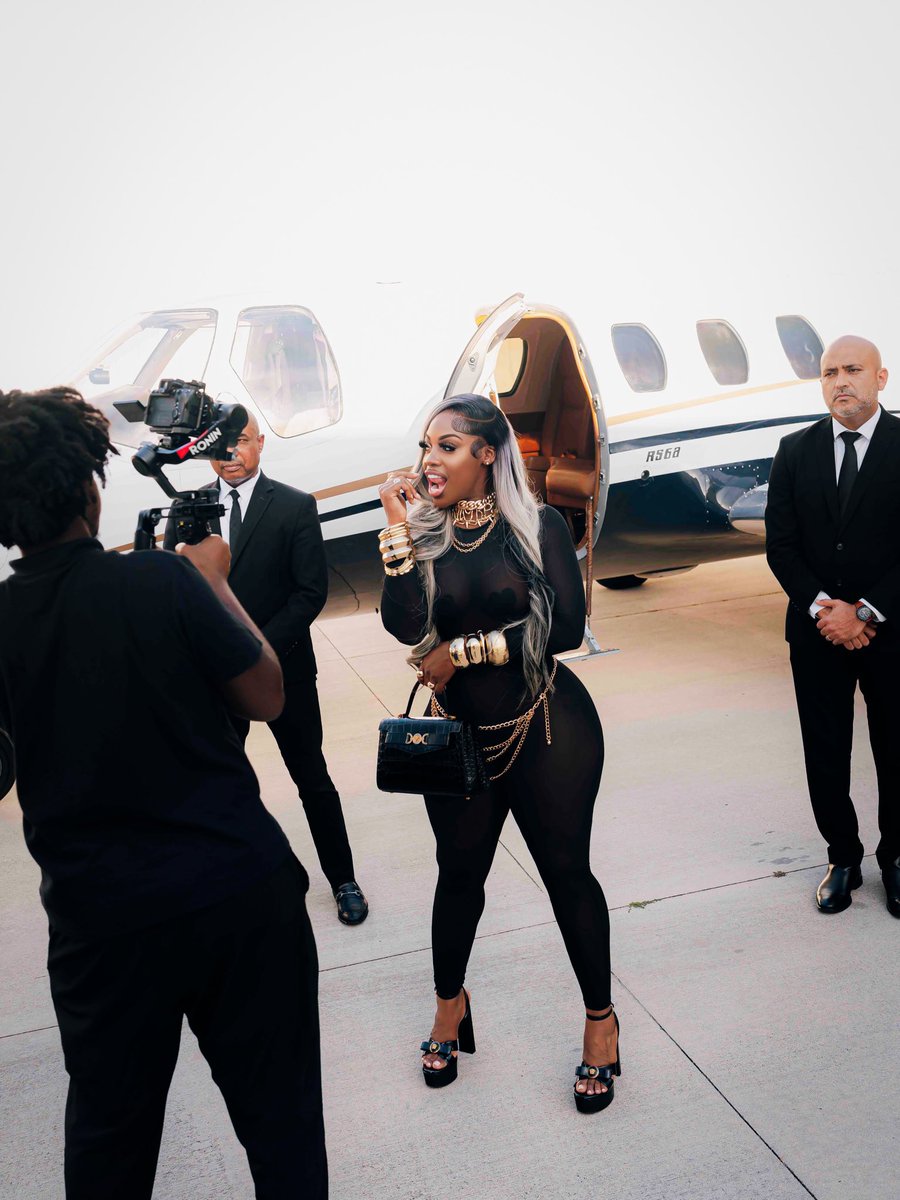 Diamondtb60's tweet photo. Yesterdays price is not Today’s price ✈️💎 #Elevation https://t.co/qBAArNzsak