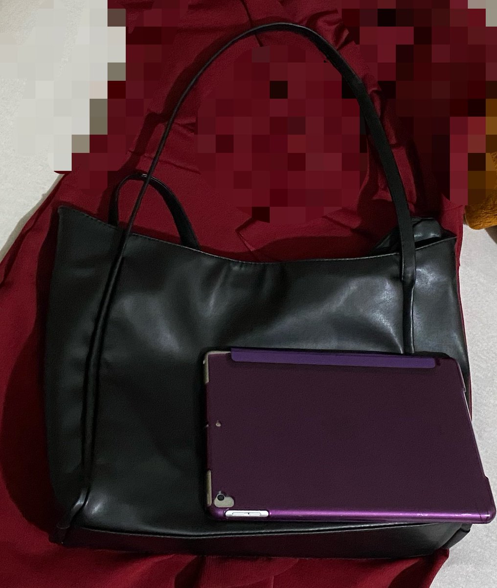 askvemeowmeo's tweet photo. ilgilenen olursa satıcam elden çıkarmak istediğim için fiyatları 100-350 tl bandında 

1.yi 2. el almıştım hiç giymedim kollarımı sıktı, m bedene olur
2.yi 36 beden olmaktan vazgeçtiğim için satıyorum yıllardır giymedim
3. tam üniversitede kullanmalık
4. el işi ama ben takamadım https://t.co/xKgThs33Ze