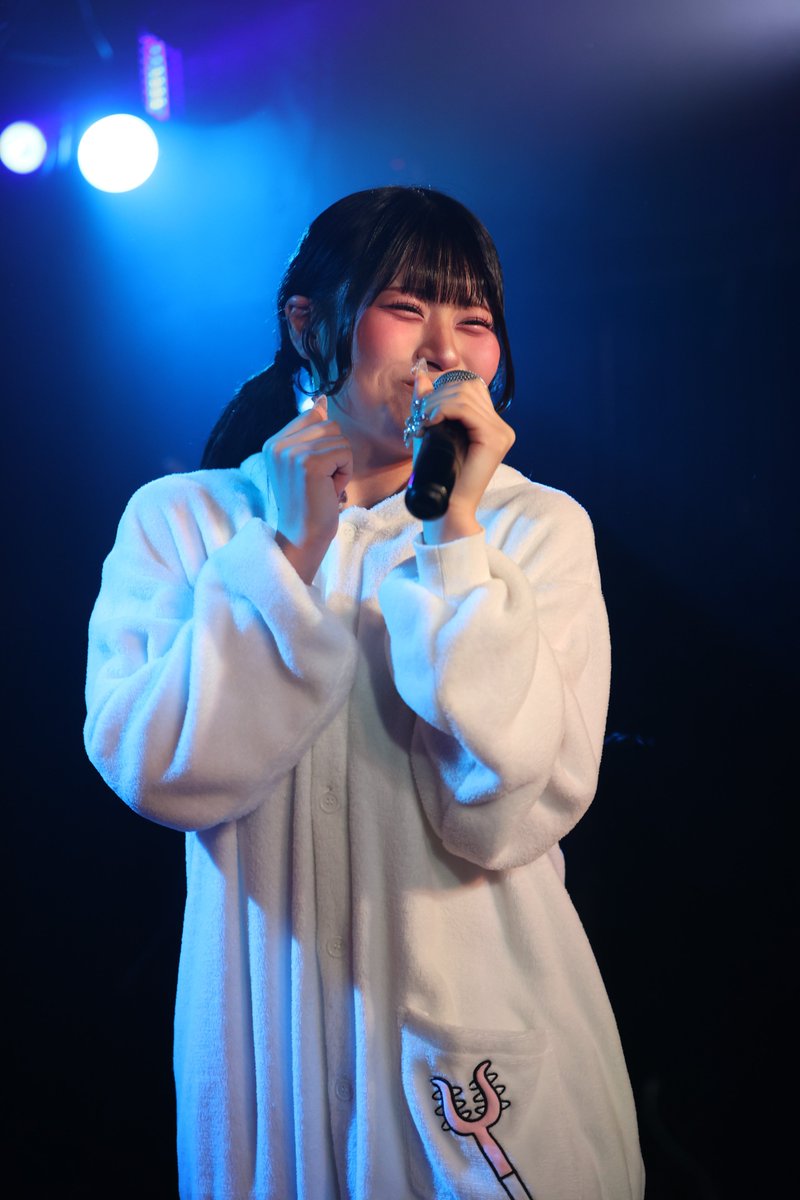 gori_gorix2's tweet photo. 2026.09.22
「夏の終わりのHOLIDAYS DAY2昼部」❷/❷
📍神田CLUB F#

パジャマ衣装（ちいかわ）

#七星せいら #HOLIDAYS
#せいらのらっきーしょっと https://t.co/Mny2Q6clEG