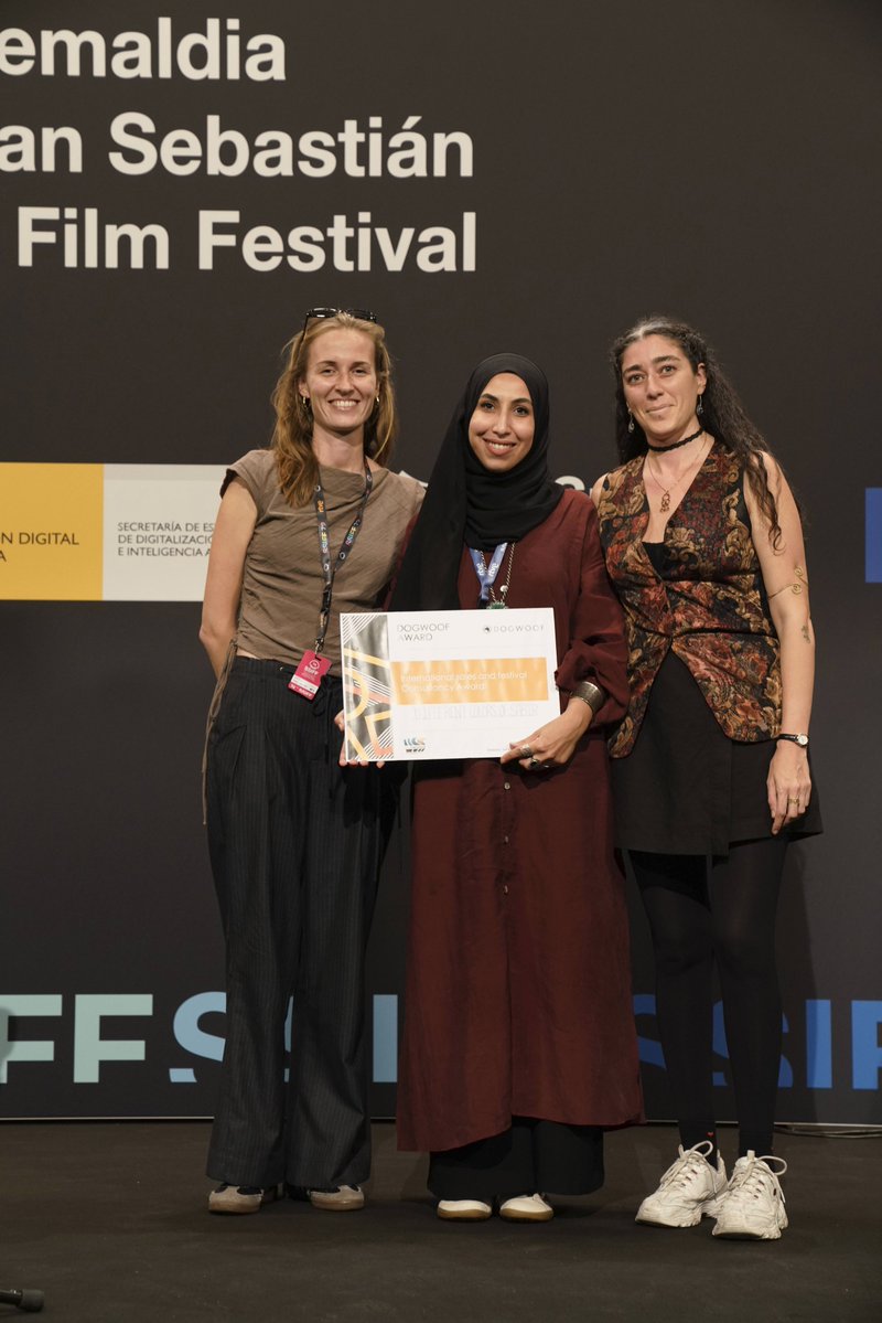 sansebastianfes's tweet photo. #74SSIFF #Industria 🏆 XXII Foro de Coproducción de Documentales #LauHaizetara Koprodukzio Foroa / #CoProduction @san_forum:

Premio @Dogwoof Saria / Award:

🎞️ “DIFFERENT COLORS OF SABIR” - Safaa Khatib https://t.co/jYeuP4eYtu