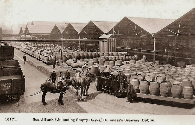 MakeItWithCal's tweet photo. @SFCCM I know Guinness had an industrial railway that hauled kegs &amp; supplies around. It makes sense given the low rolling resistance of railways and the fact that stuff wasn't light. https://t.co/BphOLzD2oQ