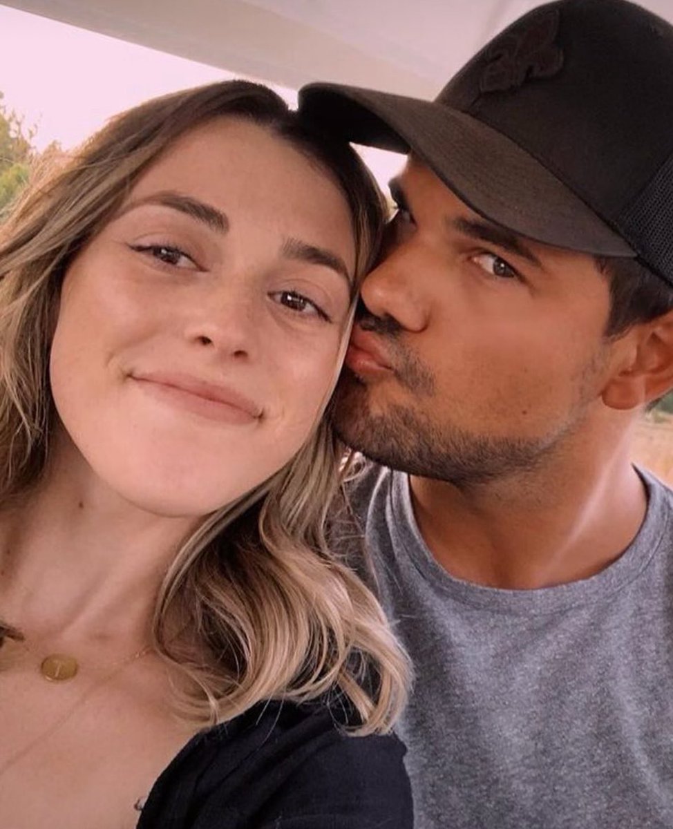 annamlulis's tweet photo. BREAKING: Celebrities Tay and Taylor Lautner welcomed their first child, defying Hollywood’s anti-kid agenda.

They’re both Christian and openly share biblical values.

Every child is a gift from God. https://t.co/yp6NSYatAY