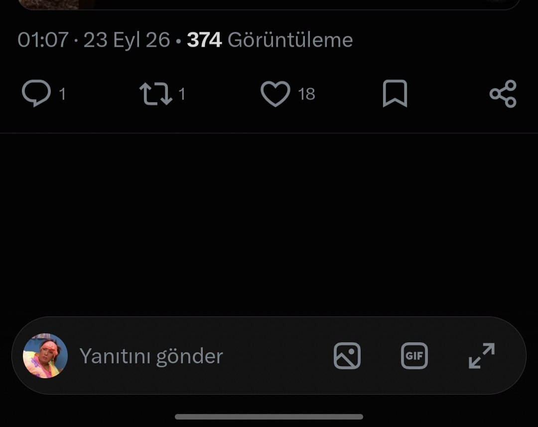 Zezetopia's tweet photo. Şu yorum gözükmeme neden oluyo aklımı delircem https://t.co/E76NbrqdyY