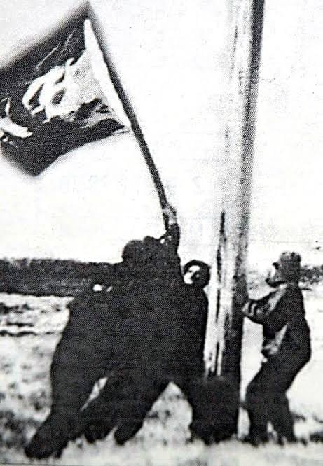 hijos_capital's tweet photo. Devuelvan la bandera
Las Malvinas son argentinas 
La memoria también. https://t.co/FbDSmDoJcg