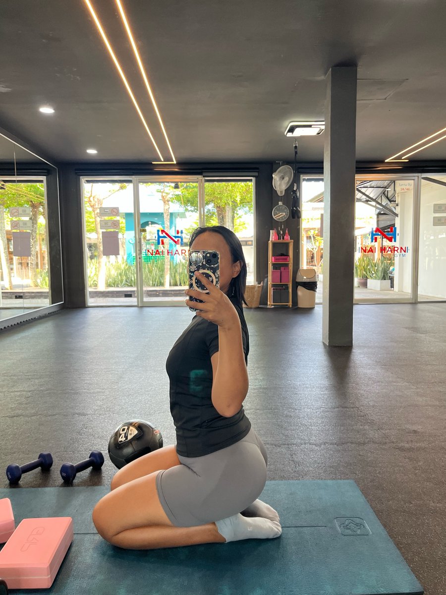 qwertqq's tweet photo. Feeling so good at 60 kg. https://t.co/X5IXEJv5hi