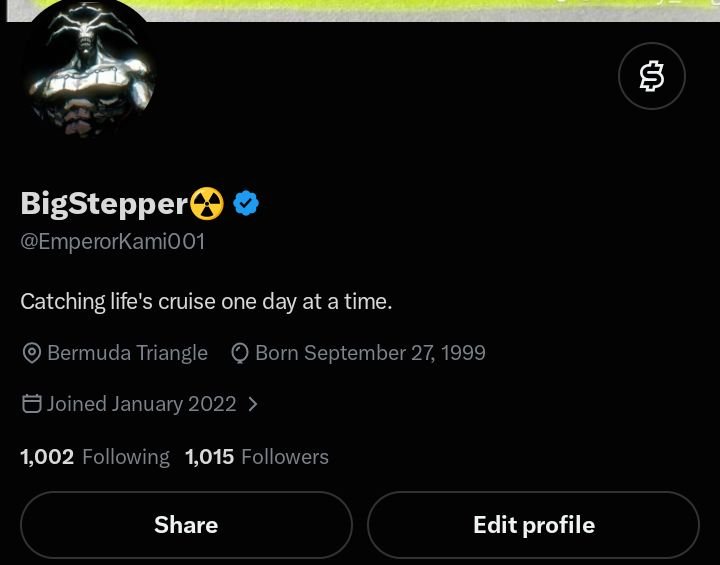 EmperorKami001's tweet photo. Thank you my 1000 followers❤️... Take me to 2k guys🙌. https://t.co/3OtpuujdFj