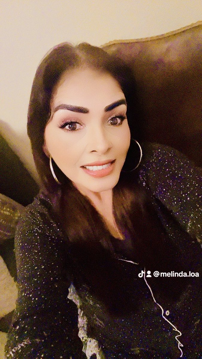 LoaMelinda's tweet photo. Happy Hump Day https://t.co/4ijrMjZs9V