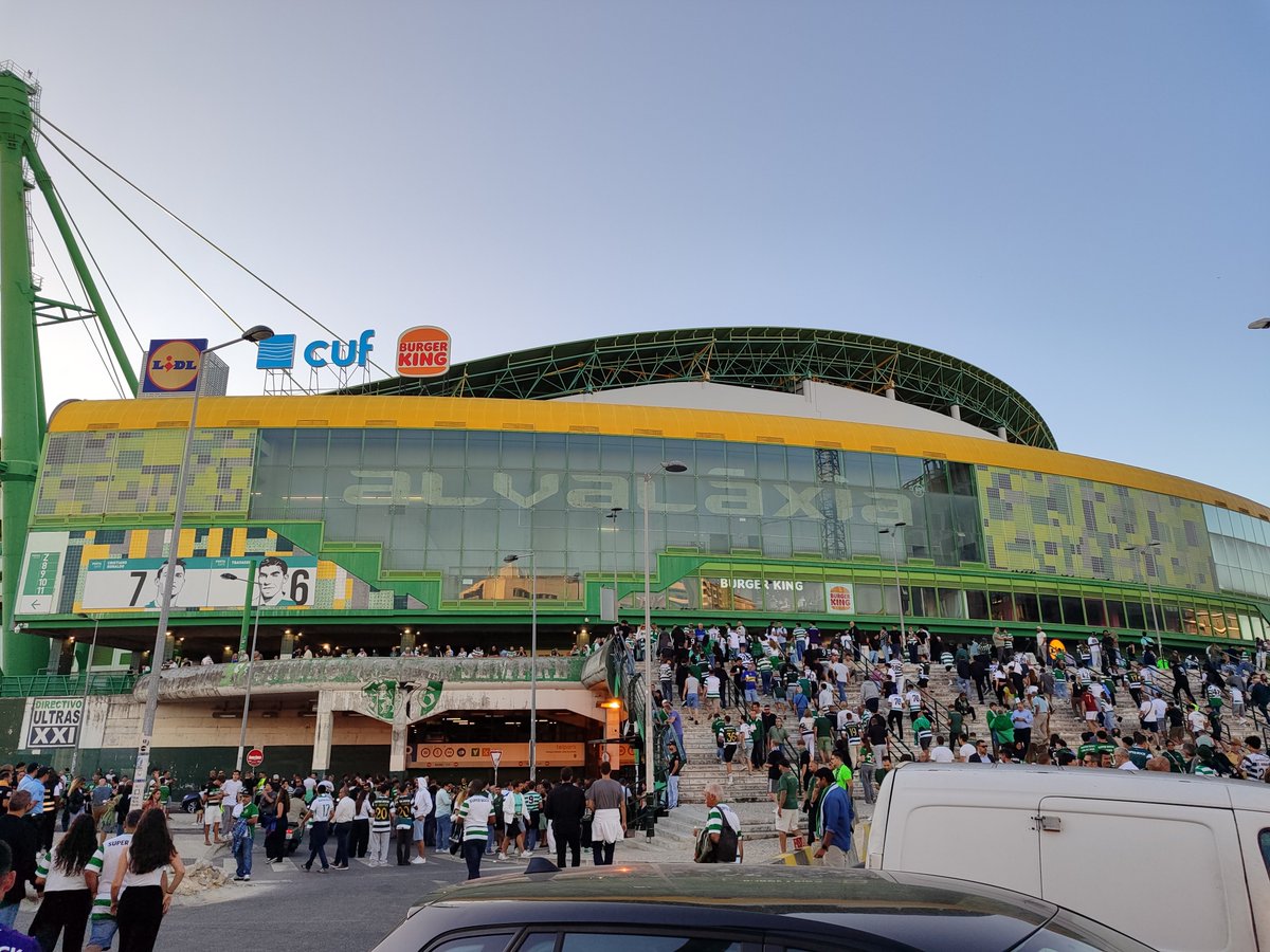 SportingCP_ar's tweet photo. @MousaQi اجمل ملاعب البرتغال 💚 https://t.co/JkxfSQC9ot